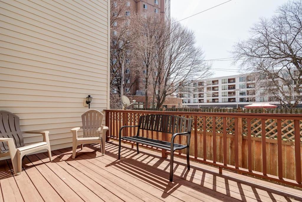 Eclectic Stylish And Cozy Milwaukee Unit Villa ภายนอก รูปภาพ