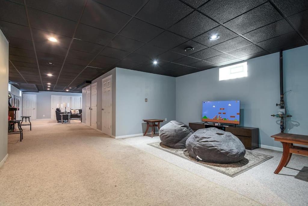 Eclectic Stylish And Cozy Milwaukee Unit Villa ภายนอก รูปภาพ